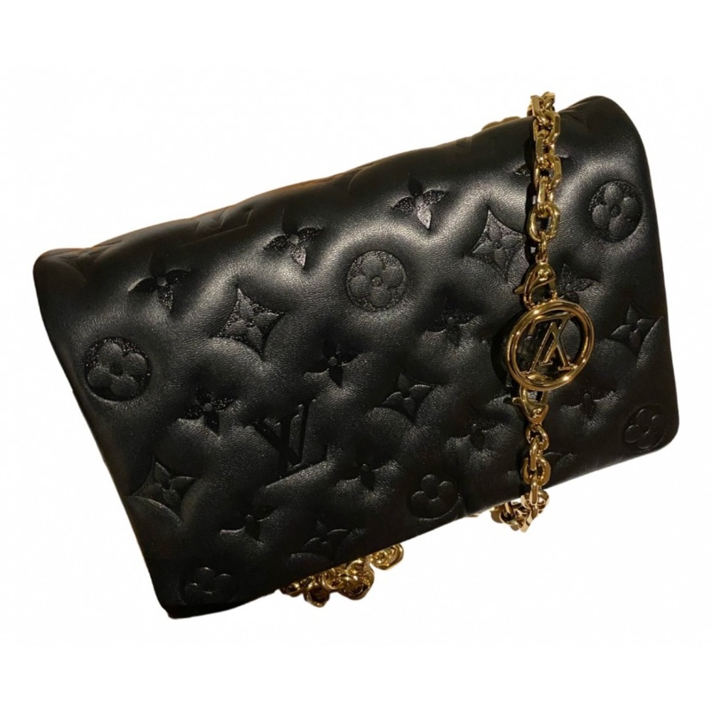 LOUIS VUITTON Pochette Coussin